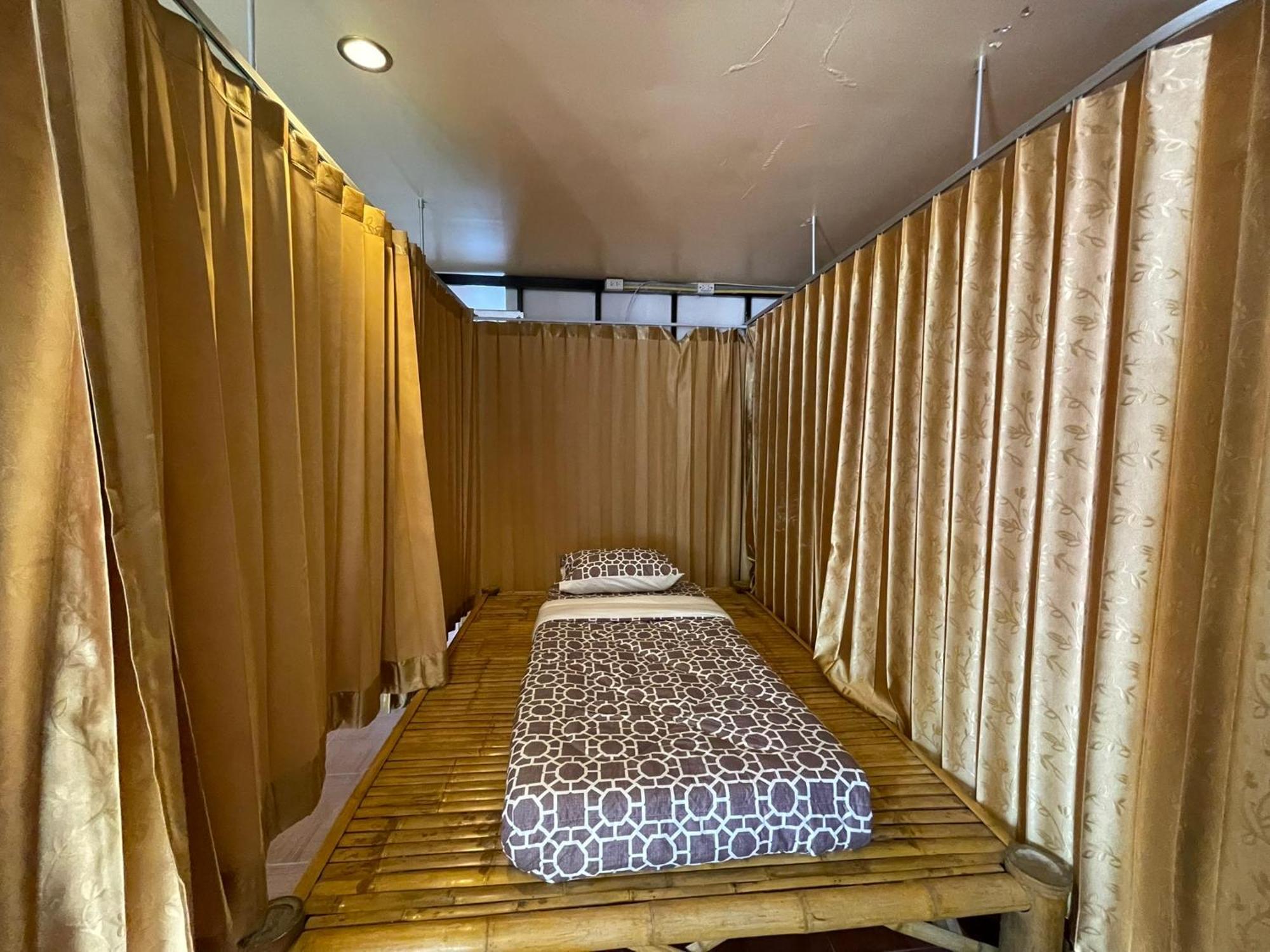 Bed and Breakfast Passion Nai Harn Номер фото